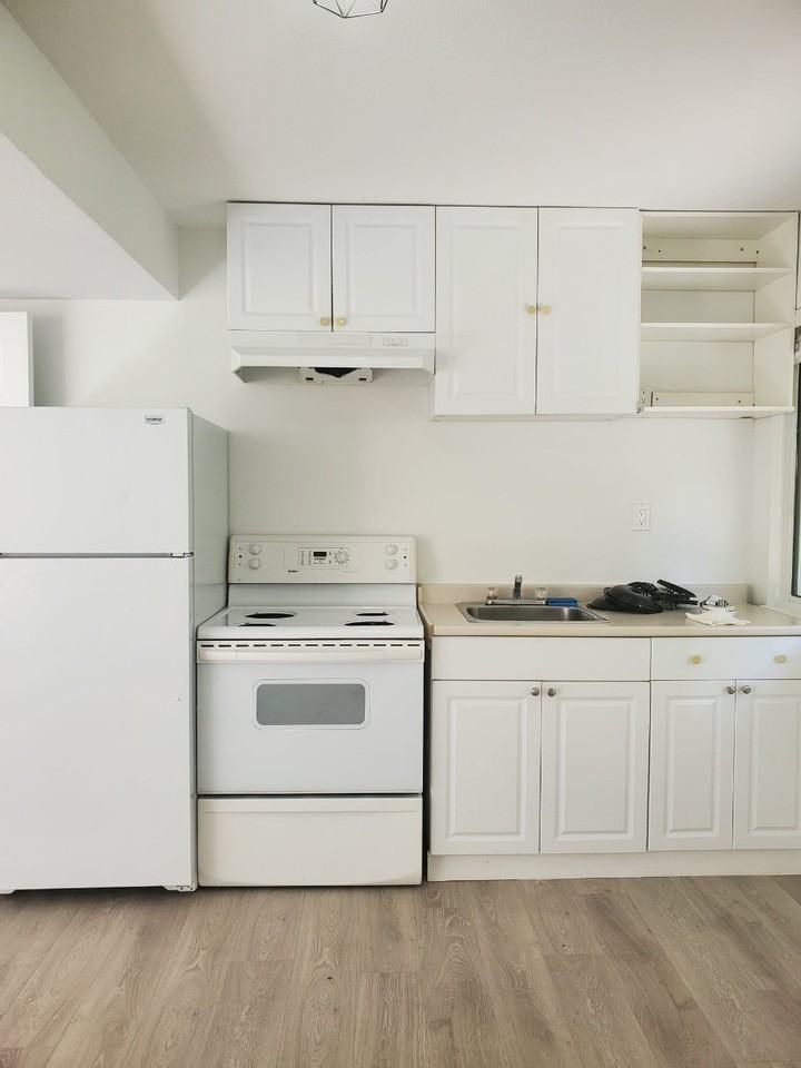 18923 124 Avenue, Pitt Meadows, BC V3Y 2H2 2 Bedroom Apartment for