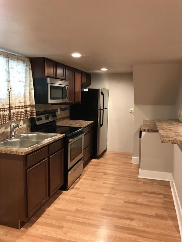 810 21st St - Photo 2 of 17