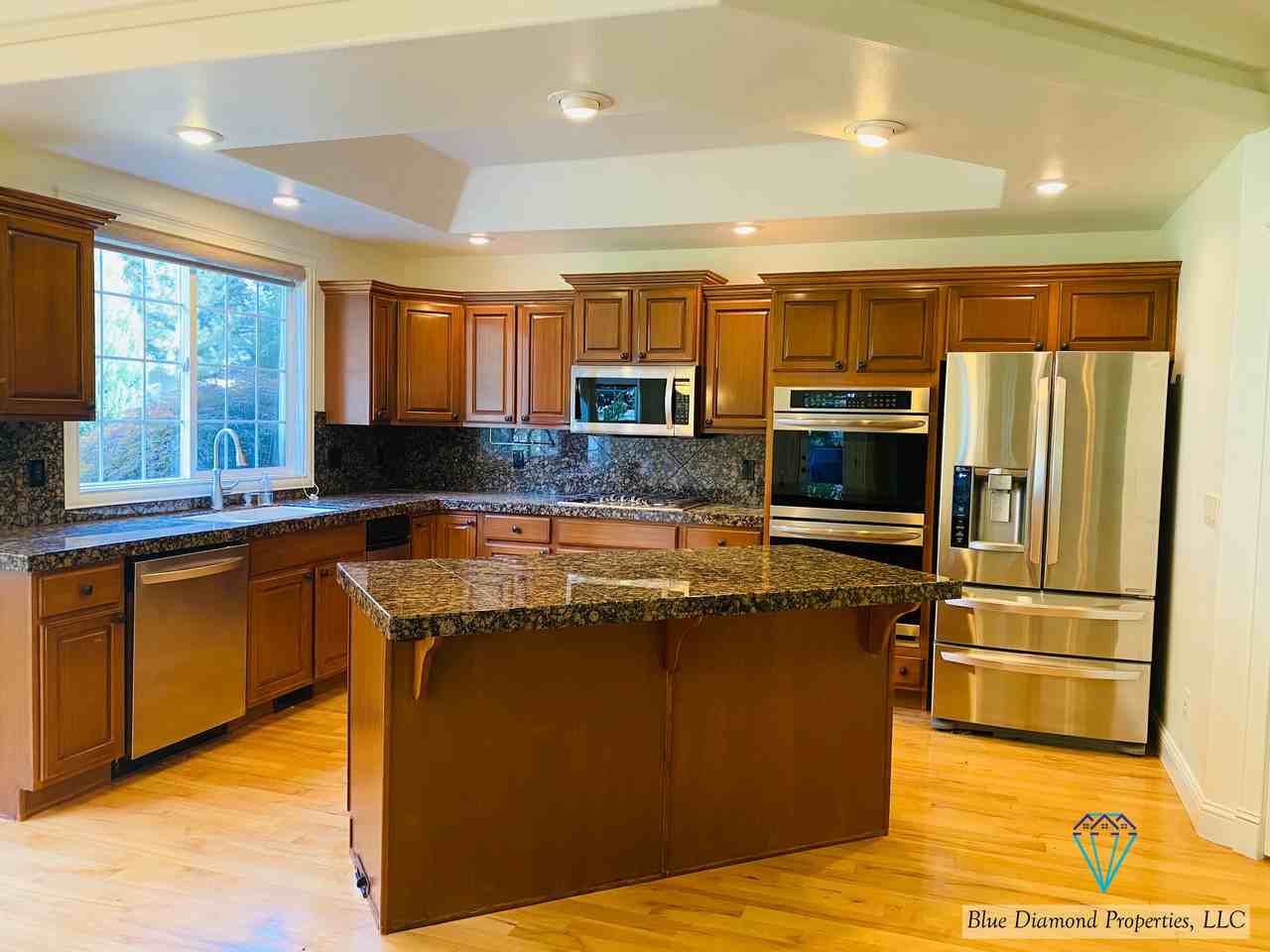 624 N Clearpoint Way - Photo 3 of 18