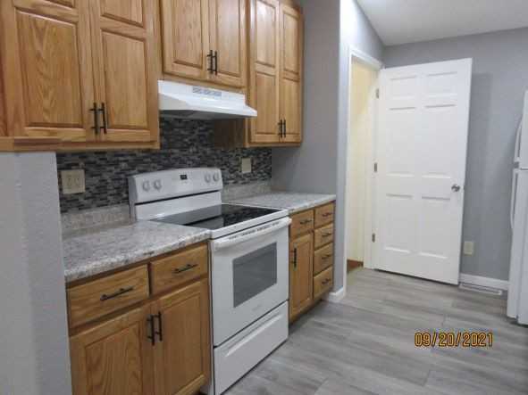 203 West Wayne Street - Photo 3 of 11