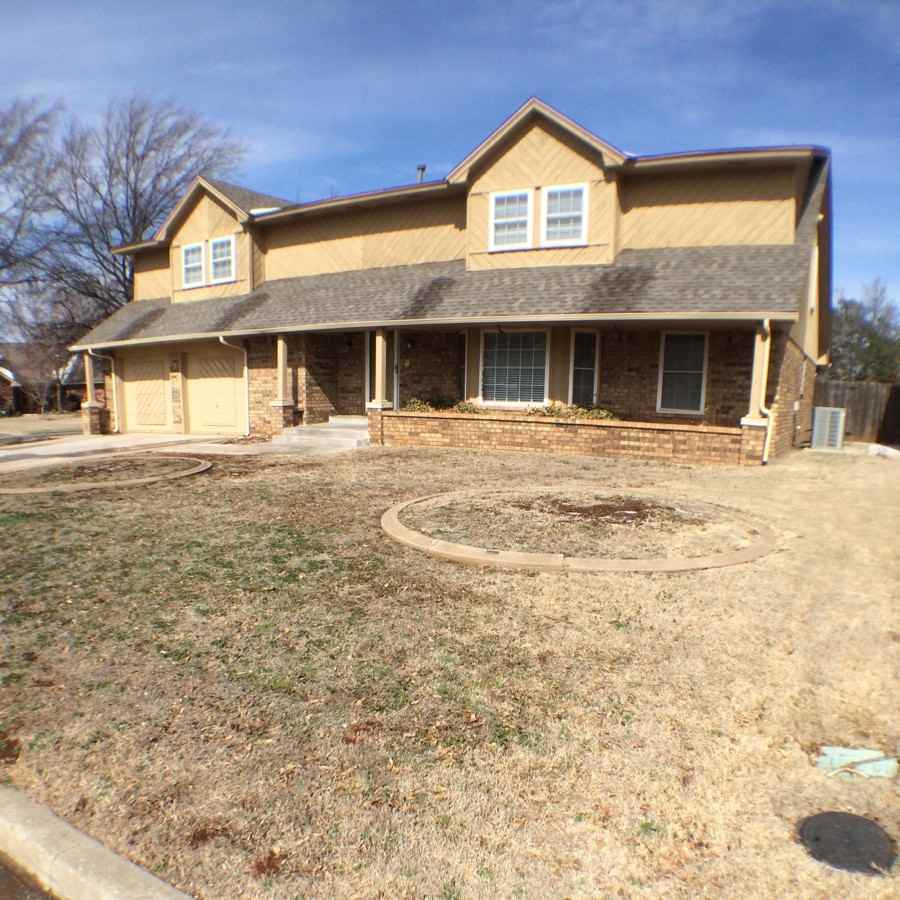 7325 NW 118th St - Photo 3 of 37