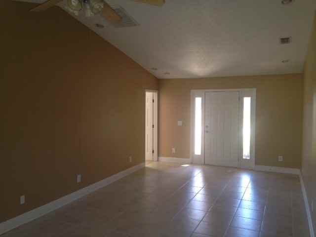 6906 Ocala Ave - Photo 2 of 19