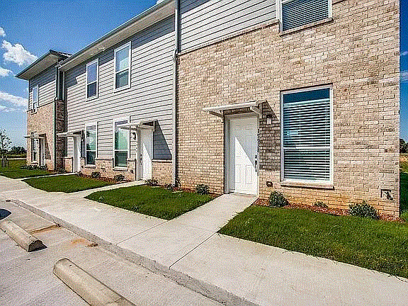 19862 Southside Dr #8 - Photo 2 of 16