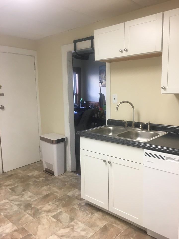 60 School St #1 - Photo 4 of 13