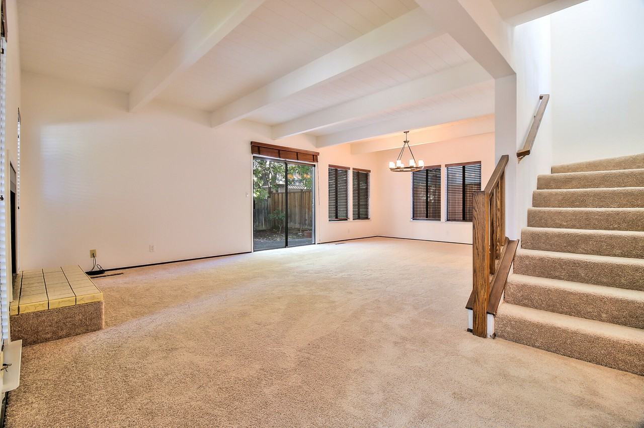 247 Oconnor St - Photo 2 of 22