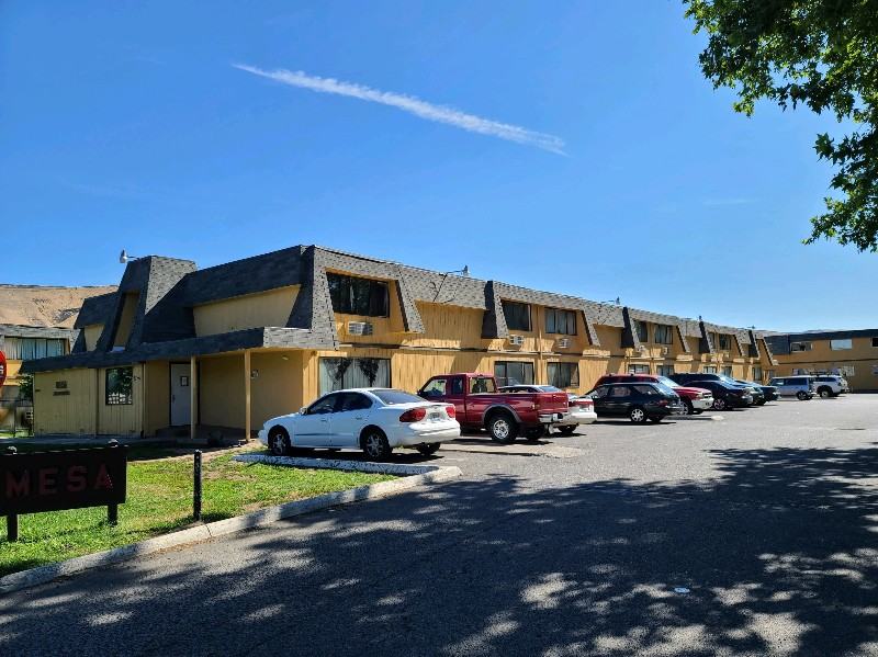 1705 Gordon Rd - Photo 2 of 6