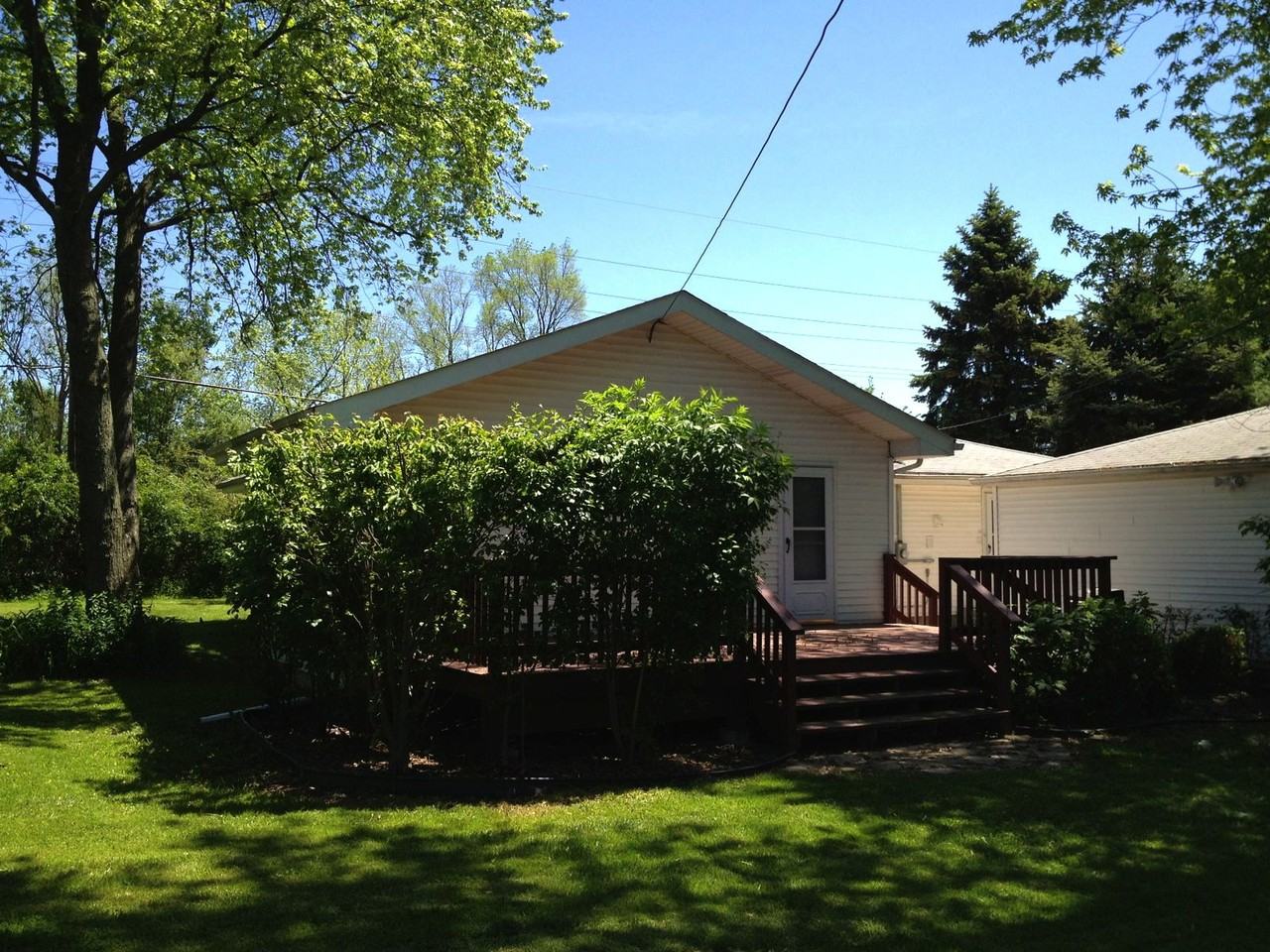 20348 Crawford Ave - Photo 3 of 5
