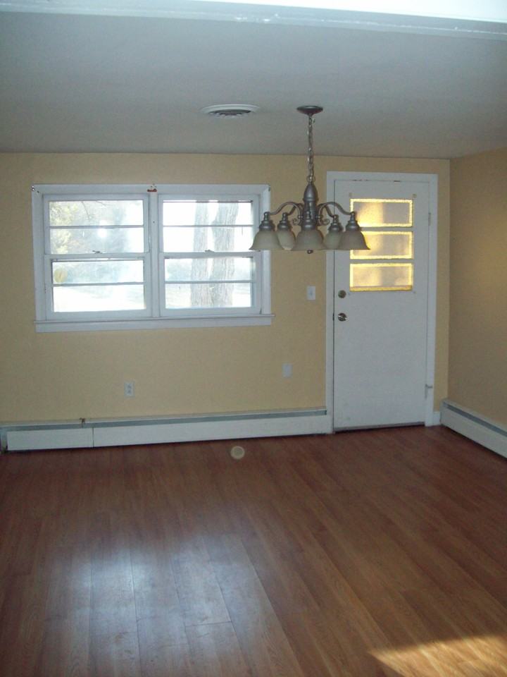 710 S Camden Ave - Photo 3 of 17