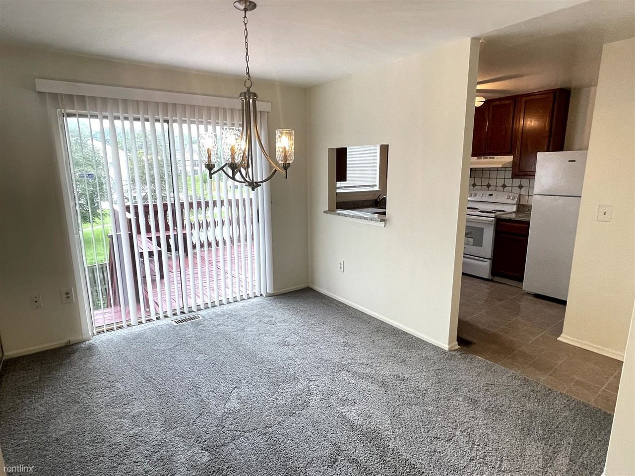 10723 Castleton Way - Photo 3 of 11