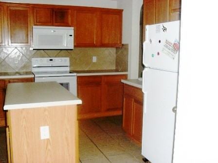 5901 Drystone Ln - Photo 3 of 15
