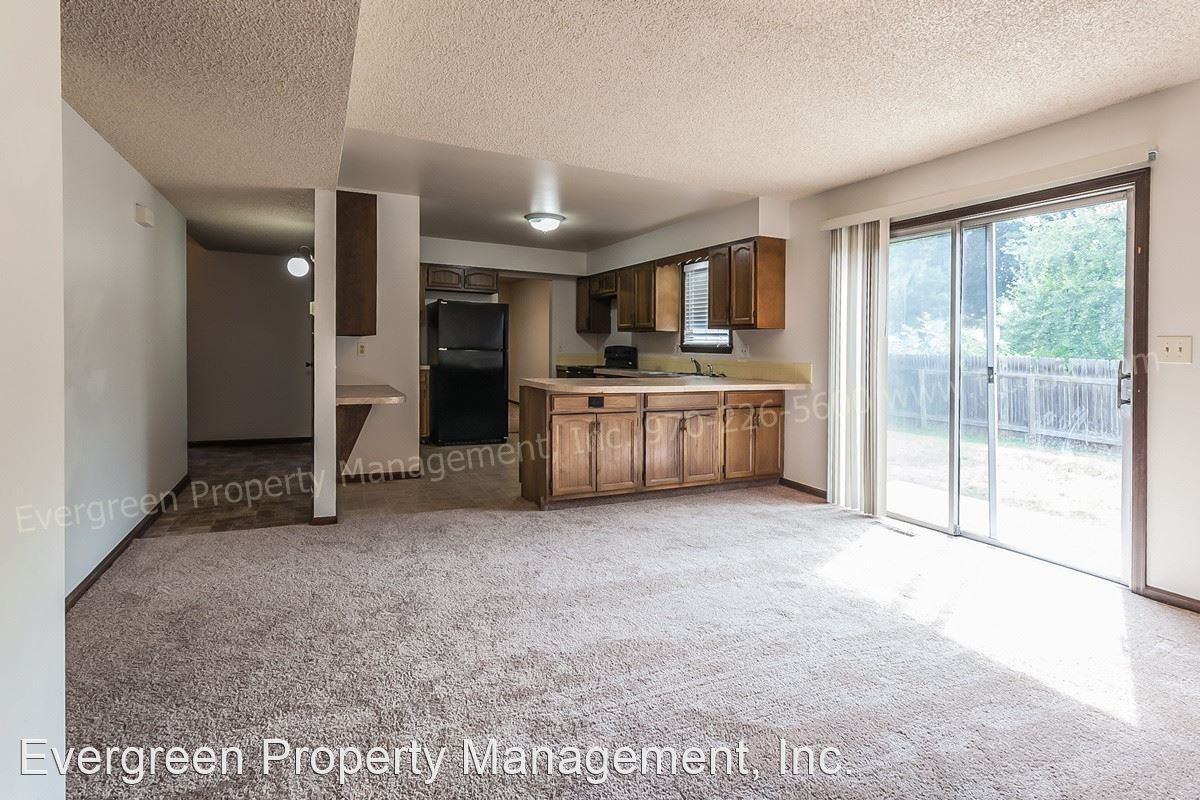 2725 Dundee Ct - Photo 3 of 26