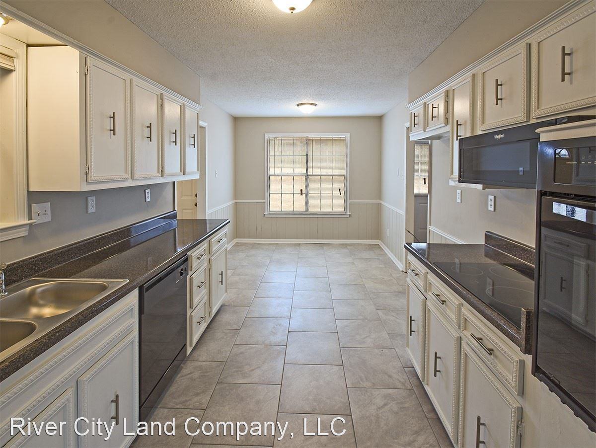 6004 Carriage Dr - Photo 2 of 18