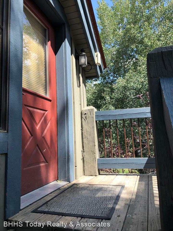 705 Teocalli Ave - Photo 2 of 17