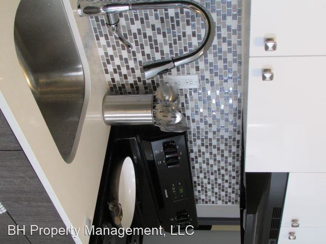 76 Main Street - Photo 3 of 32