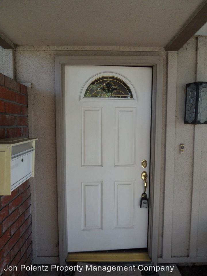 3136 Via Vis #A - Photo 2 of 21