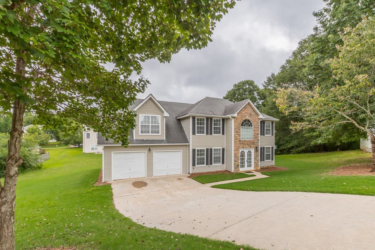 608 Chartwell Ct - Photo 2 of 32