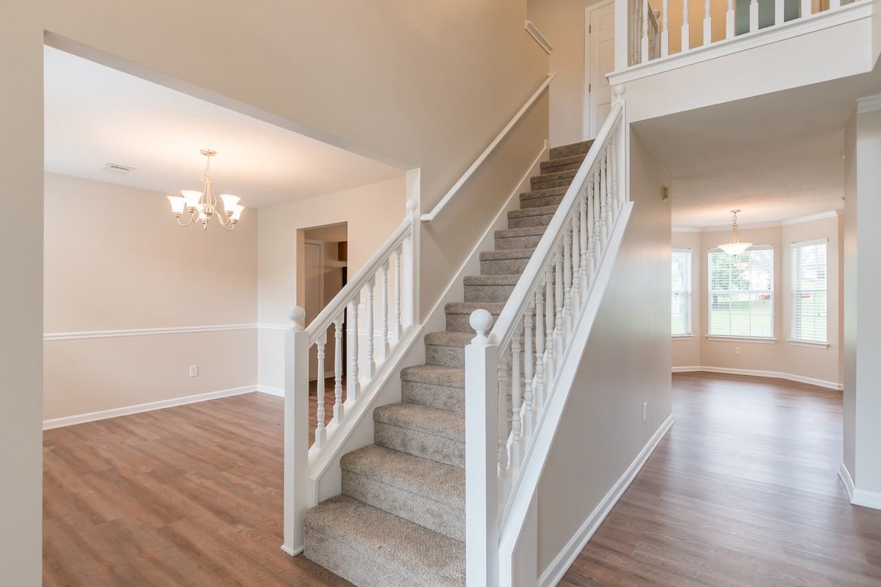 608 Chartwell Ct - Photo 6 of 32