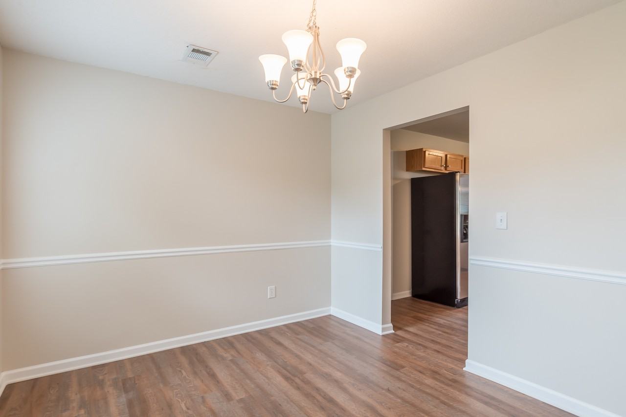 608 Chartwell Ct - Photo 7 of 32