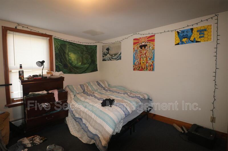 127 N Union St - Photo 7 of 19