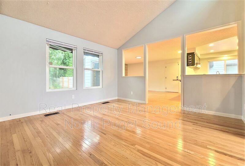 7914 44th Ave W - Photo 6 of 29