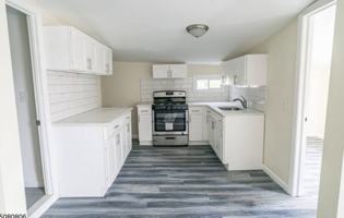 featured image of 16 Jefferson St