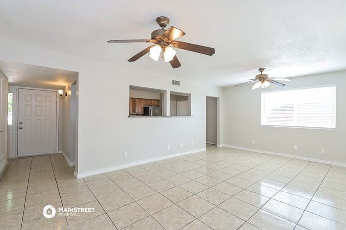 3380 S Marcia Pl - Photo 3 of 15