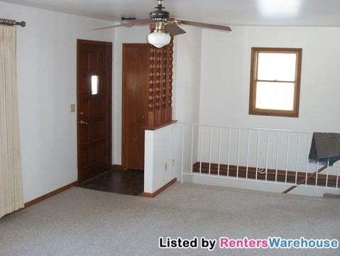 46486 Cambridge Dr - Photo 3 of 10