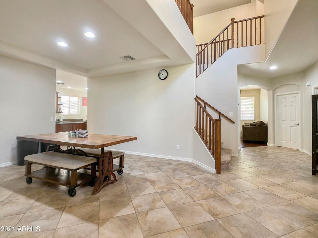 16025 West Mercer Lane - Photo 2 of 9