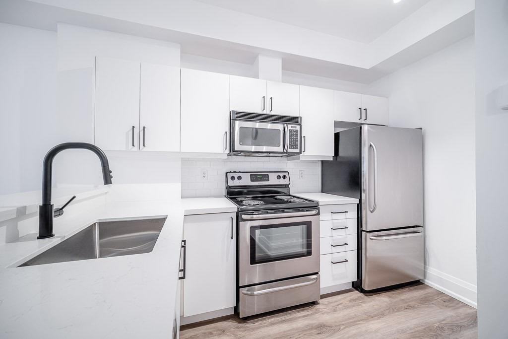 500 Richmond Street West #204