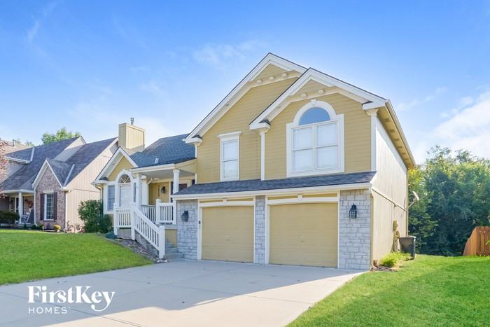 7615 N Everton Ave - Photo 2 of 15