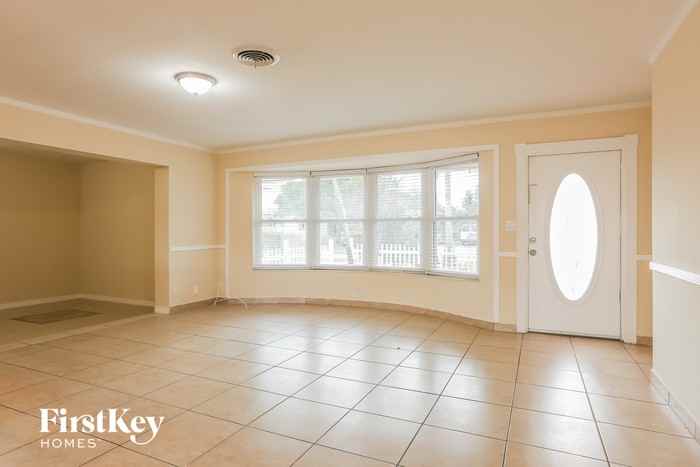 6840 Nw 6th Ct - Photo 3 of 15