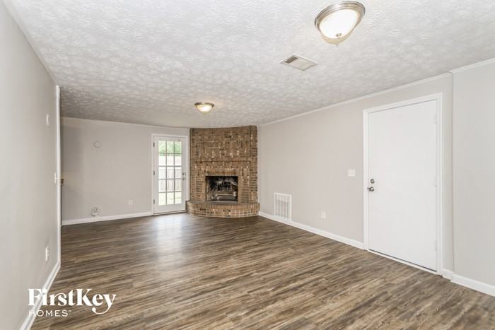 8431 Thims Ave - Photo 2 of 15