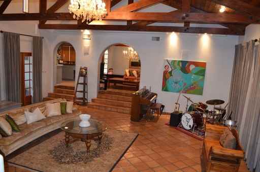 1925 W Ridgeview Dr - Photo 2 of 10