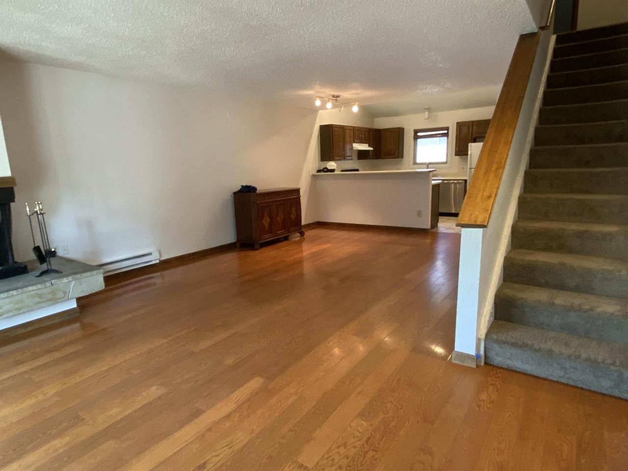 34 Stone Creek Dr #1 - Photo 3 of 23