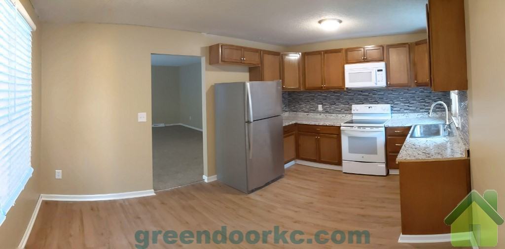 9184 W 78th Ter #9184 - Photo 4 of 11