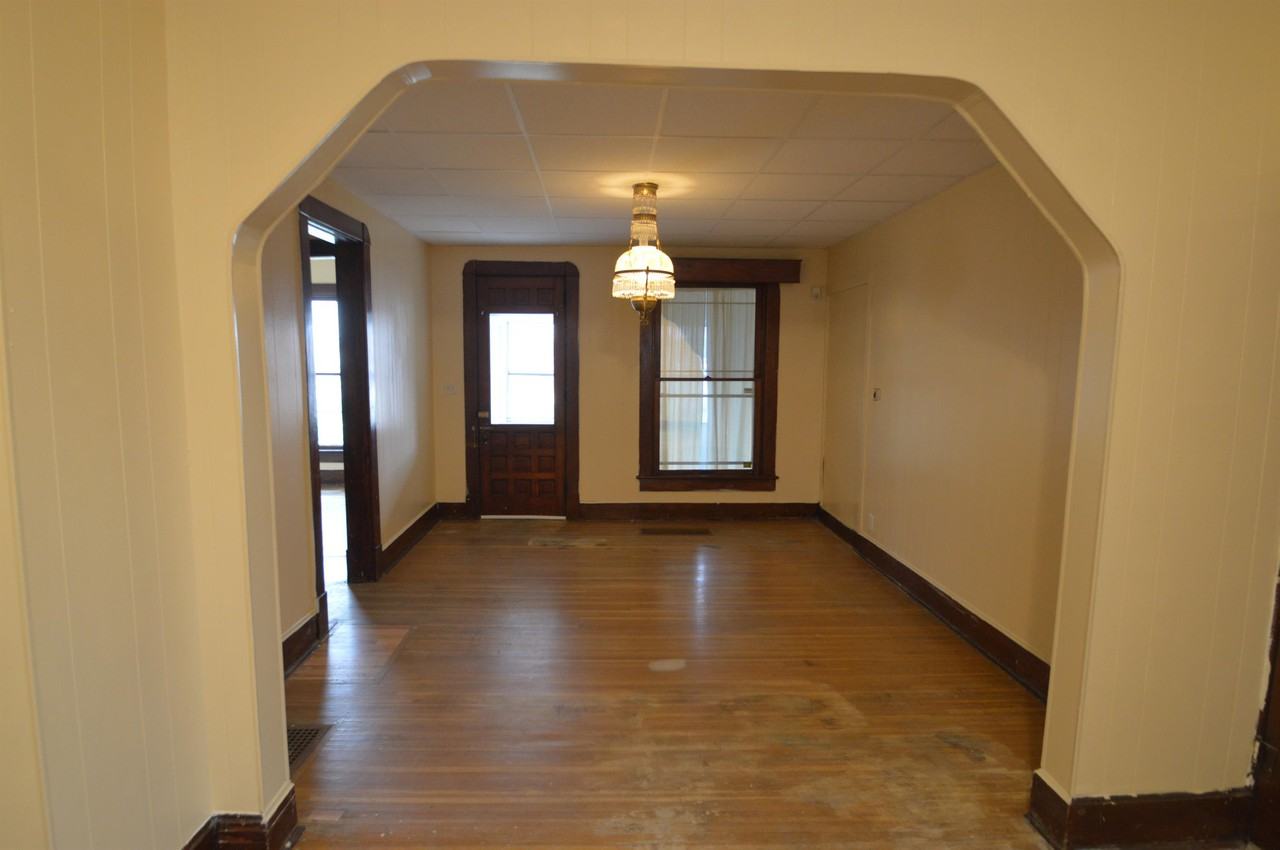 16 N Whittier Pl Lowr #2 - Photo 2 of 18