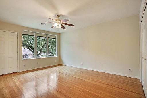 326 Bonnabel Blvd - Photo 2 of 9