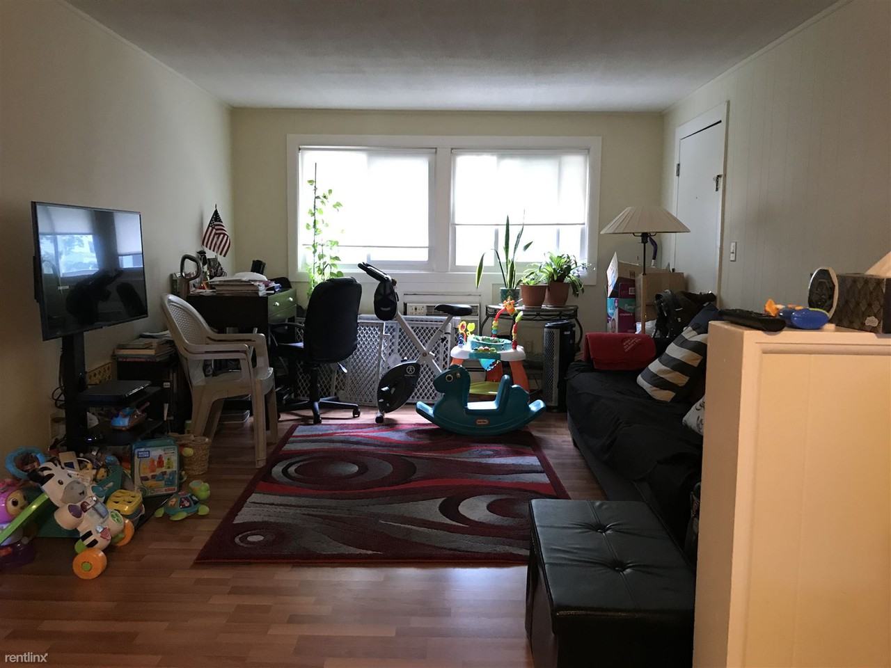 33 Crawford St - Photo 3 of 4