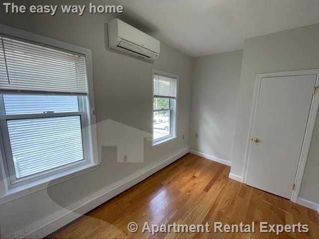942 Broadway #2 - Photo 6 of 14