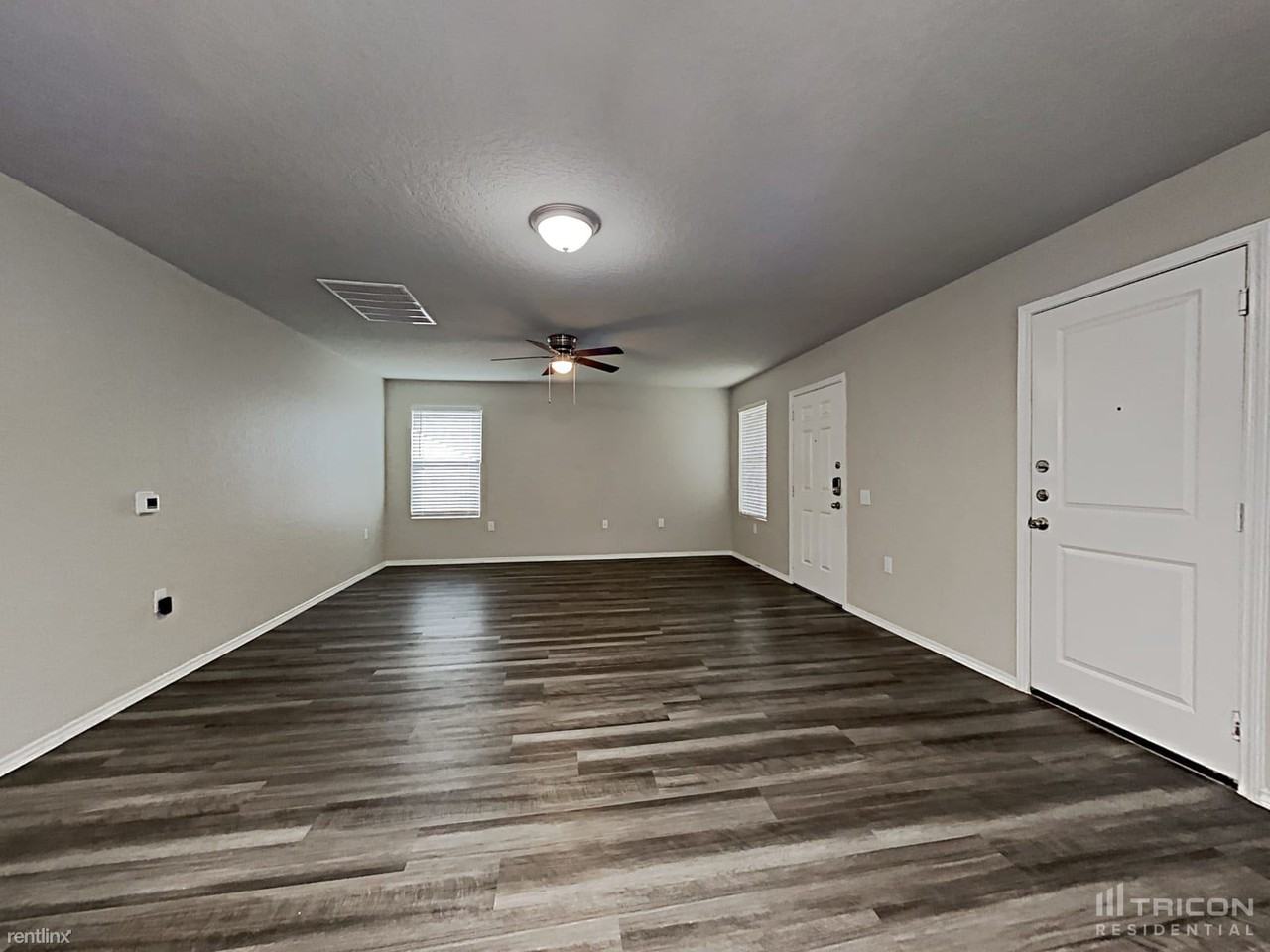 13231 Ashworth Blvd - Photo 2 of 17