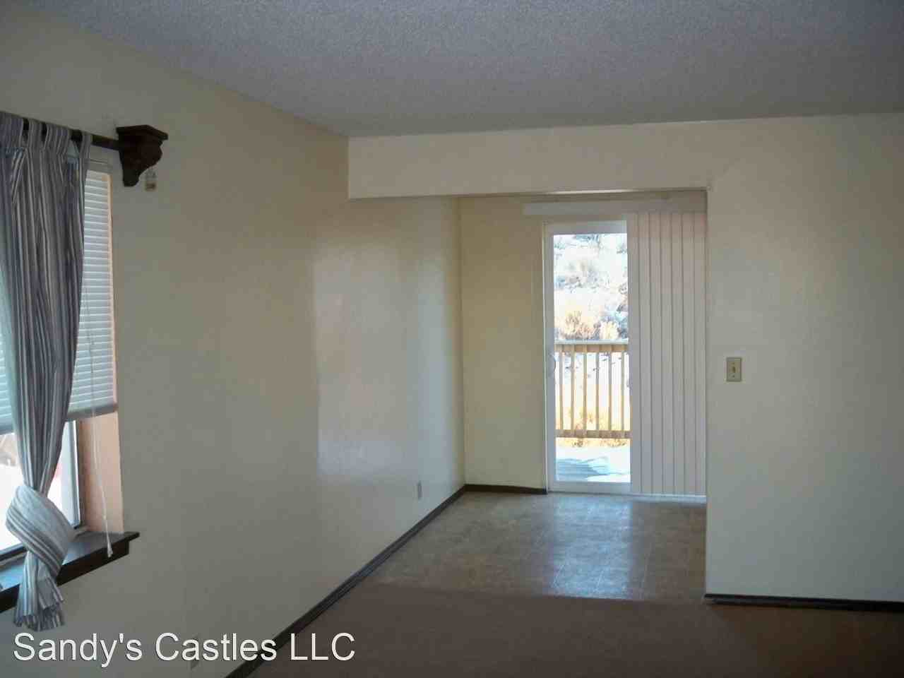 395 & 397 Parkchester duplexes - Photo 3 of 10