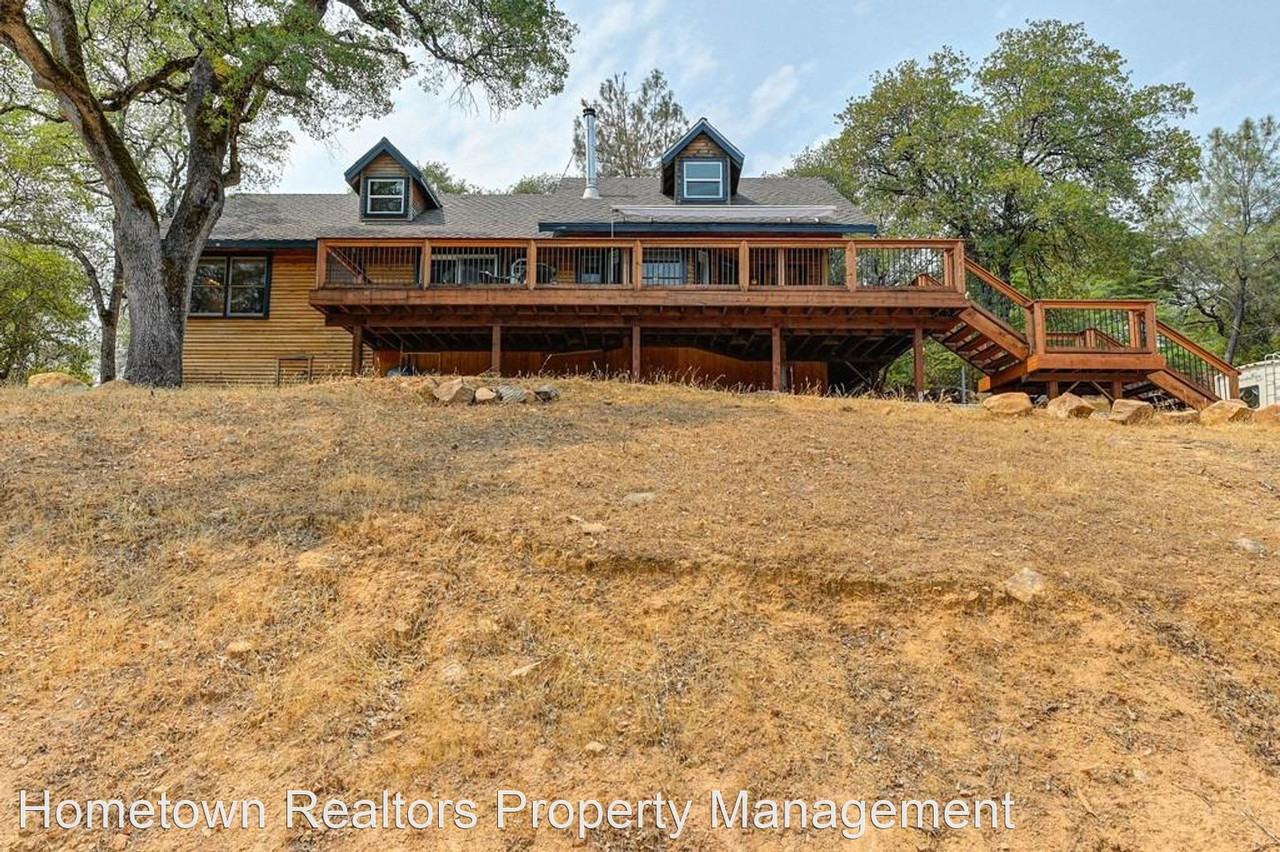 14625 Mcelroy Rd #B - Photo 2 of 26