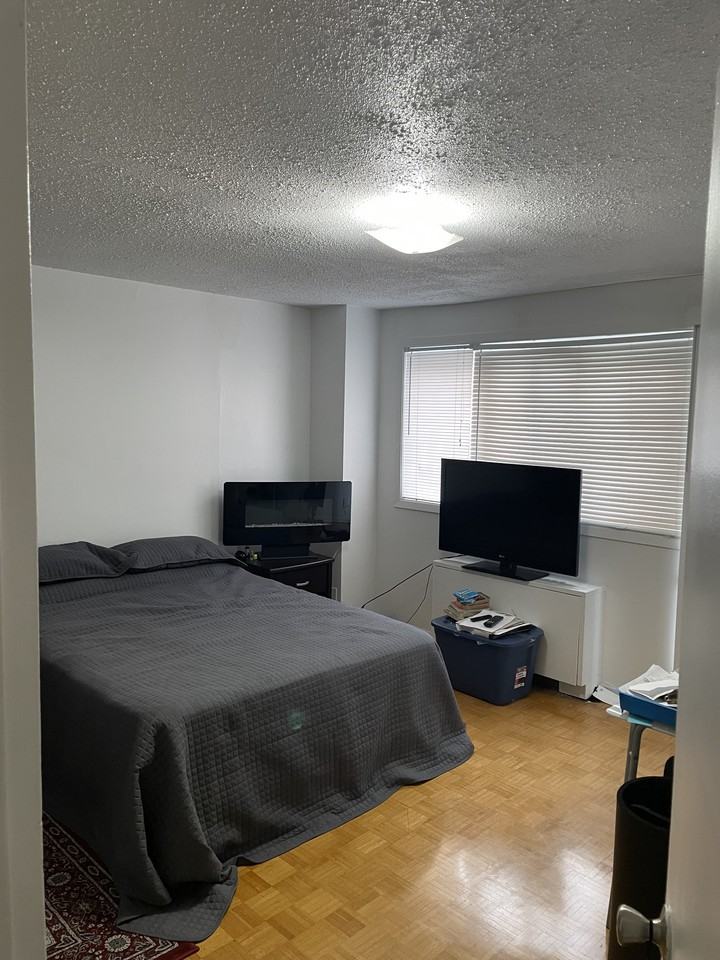 424 Queen Street - Photo 2 of 5