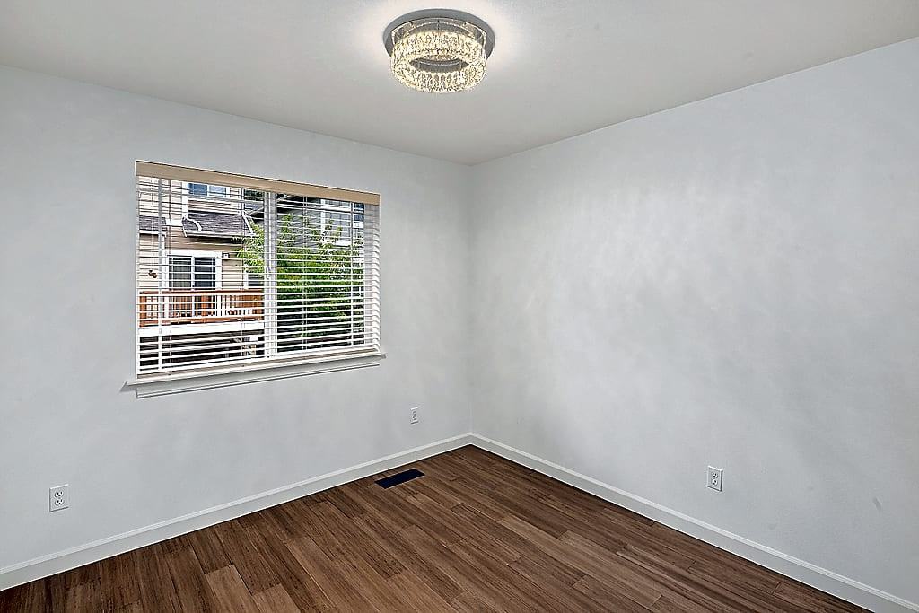 24040 39th Ln Se - Photo 3 of 10