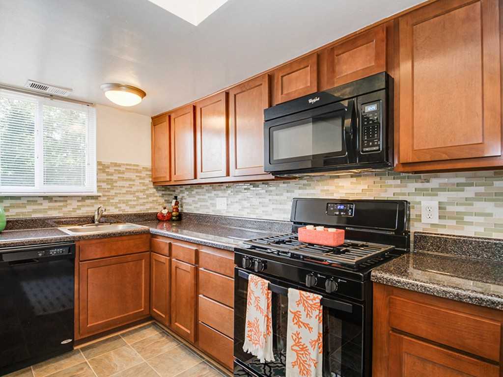 Conway Garden Apartments - Photo 3 of 12