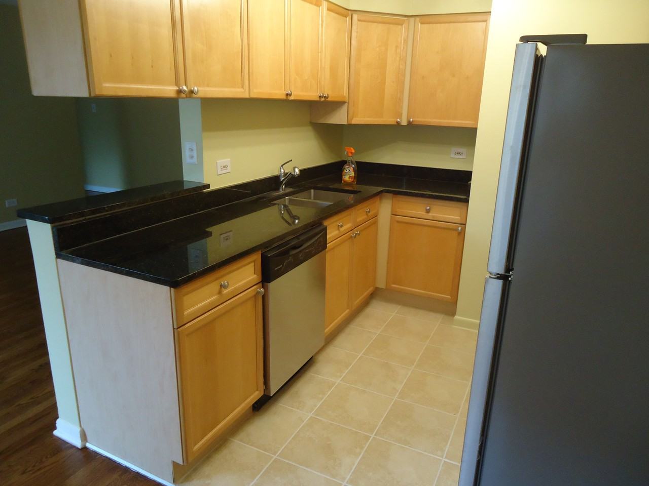 2424 w. Estes building - Photo 3 of 7