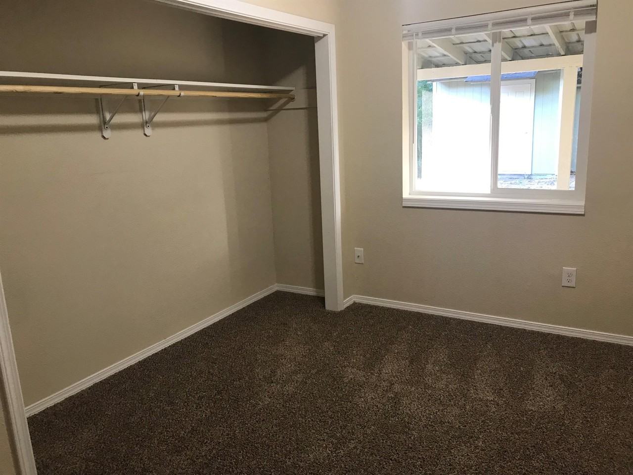 132 Elma Drive - 1 #1 - Photo 3 of 9