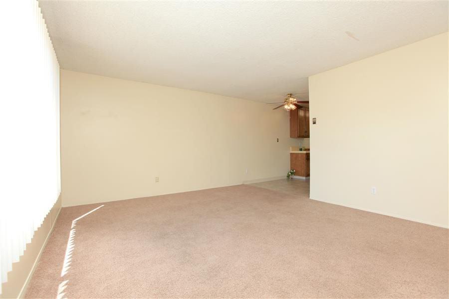 PRESIDENT LINCOLN APARTMENTS - Photo 3 of 34