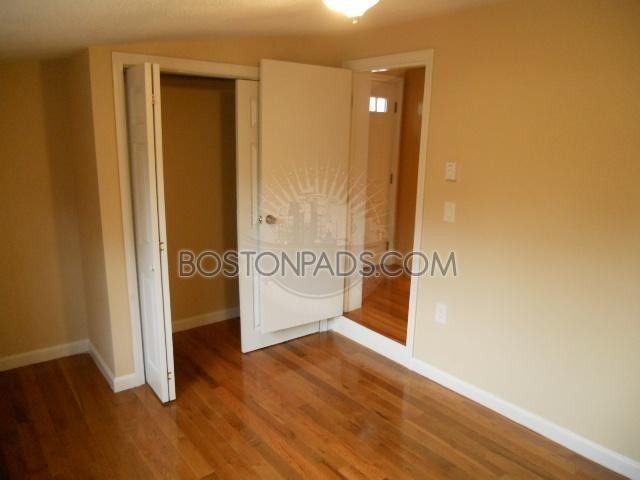 32 Arcadia St - Photo 3 of 6