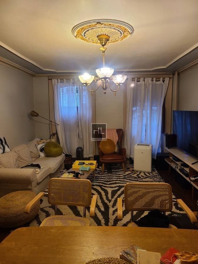 370 1/2 Pacific St #1 - Photo 2 of 18